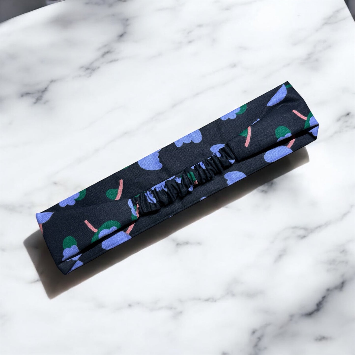 Bandeau noir fleuri